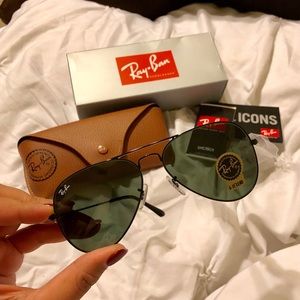 NWT Ray Ban Aviator Sunglasses